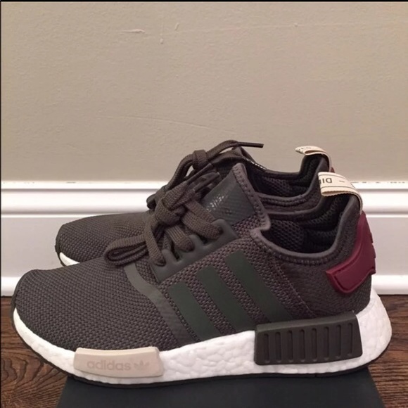 olive green nmd womens